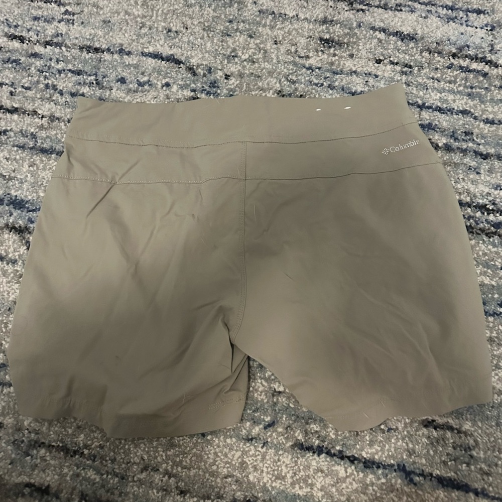 Dark green Columbia shorts